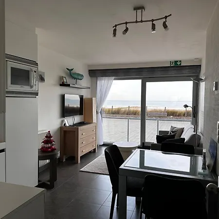 Waves Of Westende - A With A Sea View *