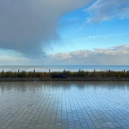 Waves Of Westende - A With A Sea View ミデルケルケ